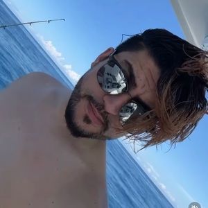 Meet your Posher, Khalid